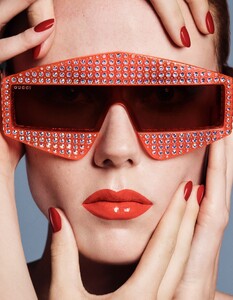 1772162338_VogueJapanMarch201821.thumb.jpg.63505014d3724bb75a47773dce4ec762.jpg