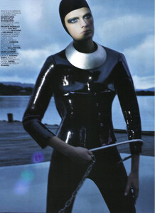 1798069808_MarieClaireItalia(October2008)-EstremoNord-005.thumb.jpg.100331d8ad8792845f6c8c204e08fd50.jpg