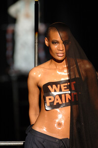 188844046_MaisonMartinMargiela2006WomenRTW90.thumb.jpg.dca4814e68b283102e886e33ecd74df4.jpg