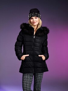 2022_07_15_XOXO_FW_2022_Outerwear_0408.thumb.jpg.dbaeefccb3fa82a2aa6f3a50cb91d677.jpg