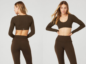 2095888004_CarolineKelley-AloYoga2022Brown44.thumb.jpg.34dc962f60c76c12255f7240a2b85c98.jpg