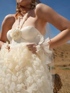 220929_BC_FLL_SPRING_BRIDAL_LOOK_05_0114.webp