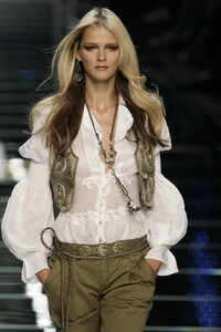 237955492_ErmannoScervino2007WomenRTW4.thumb.jpg.e68a8d9b7e6591d08ced3634c54c6e05.jpg