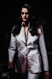 297087529_HelmutLang1992WomenRTW90.thumb.jpg.724a291cf9a06d5c2001f7b98476bdb8.jpg
