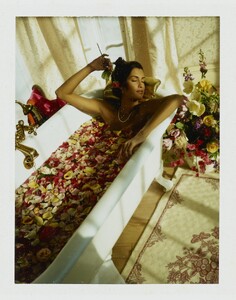 311_1_2021_art_the_chicago_edition_april_2023_sante_dorazio_yasmeen_ghauri__wright_auction.jpg