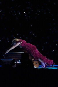347688932_taylor-swift-40.thumb.jpg.58ecb8745e616e49bd88ed0ab85bbd8f.jpg