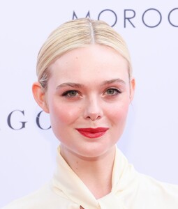 348974143_elle4-3.jpg
