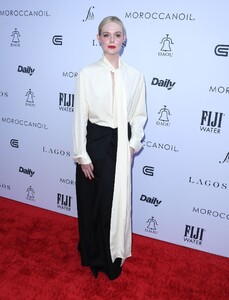 348979670_elle6-1.jpg