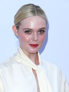 348979764_elle6-17.jpg