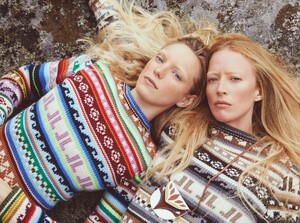 474492832_VogueParisNovember2019013.thumb.jpg.37243dcb70608155f598107039baafea.jpg