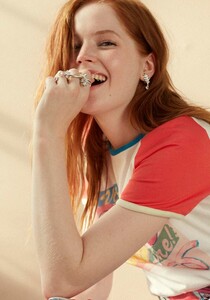 4_28129.jpg