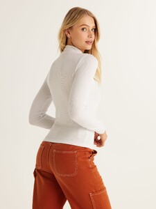 506559_white_outfit_l.jpg