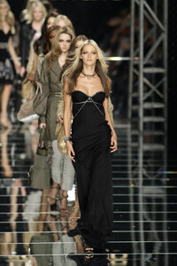 644869321_ErmannoScervino2007WomenRTW162.thumb.jpg.3189a903db120a11f88dc0099dc428a2.jpg