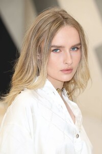 olivia-dejonge-3 (2).jpg