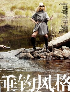 812984301_VogueChina(October2009)-FishingDay-002.thumb.jpg.d8aeaaadb3548207d6a0596f1b90662c.jpg