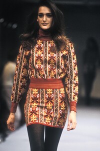 862304155_AzzedineAlaia1990WomenRTW80.thumb.jpg.d632c5e97a45d61a8b738cebd0bbd1d8.jpg