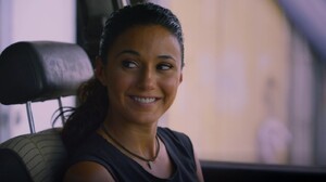 S2E9 (8).jpg