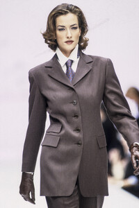 923928530_MaxMara1992WomenRTW4.thumb.jpg.a1f1a0bb1c4061c84a7174b7ecdd2488.jpg