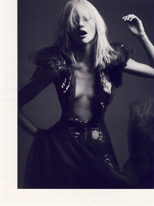 Vogue Paris (April 2008) - Simplement Couture - 014.jpg