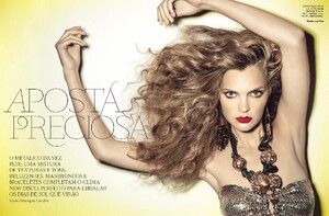 963744808_VogueBrazil(September2012)-ApostaPreciosa-001.thumb.jpg.046e45cd5c0ba1af6ab7b5415cac3693.jpg