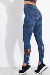 Adidas-x-Stella-McCartney-Essential-Seamless-Tight-DY4196-Tech-Ink-Utility-Black-0002.thumb.jpg.0aa02d483e9c2eeb381fac544cfad823.jpg