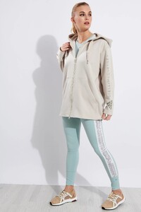 Adidas-x-Stella-OVERSIZED-HOOD-FK7013-clear-brown-0011.thumb.jpg.00ca09deaf34ab5127bdea793513209d.jpg