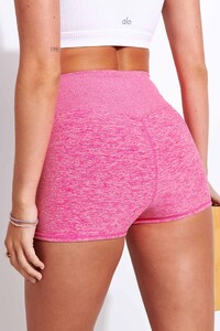 Alo-Yoga-ALOSOFT-AURA-SHORT-W6137R-Neon-Pink-Heather-0014.jpg