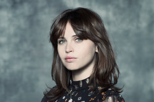 Celeber-ru-Felicity-Jones-2016-78668-original-bb4569d5d3.jpg