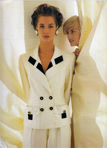 Chanel-ss-1991-catalog_0003.jpg
