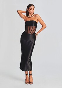 Ecommerce_Crop-230321_Set2_SHOT_86_3004_eComm.jpg