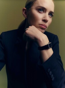 Emily_Blunt_-_Net-A-Porter_November_202204.jpg