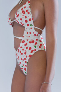 FrankiesBikinis-Gemma-OP-Cherry-Bomb-Side_750x.jpeg