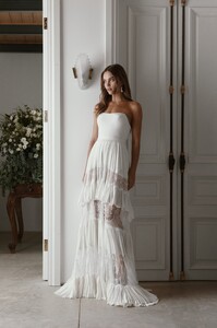 MAISON-ARIEL-TOLEDANO-BRIDAL-23_By-Roy-Peri_12-09-22_1382-scaled.jpg