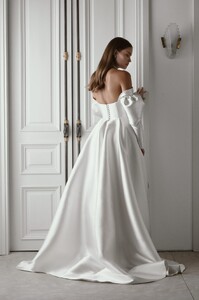 MAISON-ARIEL-TOLEDANO-BRIDAL-23_By-Roy-Peri_12-09-22_1790-scaled.jpg