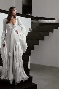 MAISON-ARIEL-TOLEDANO-BRIDAL-23_By-Roy-Peri_12-09-22_1982-scaled.jpg