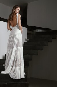 MAISON-ARIEL-TOLEDANO-BRIDAL-23_By-Roy-Peri_12-09-22_2214-scaled.jpg