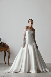 MAISON-ARIEL-TOLEDANO-BRIDAL-23_By-Roy-Peri_12-09-22_369-scaled.jpg