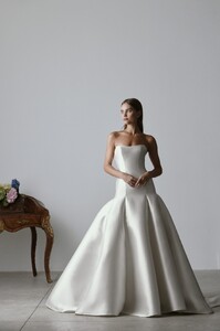 MAISON-ARIEL-TOLEDANO-BRIDAL-23_By-Roy-Peri_12-09-22_502-scaled.jpg