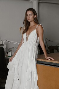 MAISON-ARIEL-TOLEDANO-BRIDAL-23_By-Roy-Peri_12-09-22_984-scaled.jpg