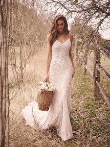 Maggie-Sottero-Ambreal-Sheath-Wedding-Dress-22MK934A01-PROMO2-ND.jpg
