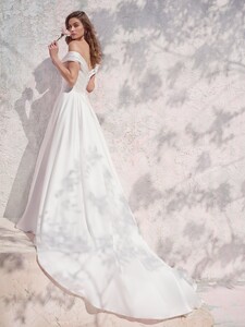 Maggie-Sottero-Ekaterina-A-Line-Wedding-Dress-22MW965A01-Alt6-IV.jpg