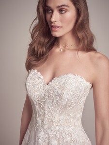 Maggie-Sottero-Evelina-A-Line-Wedding-Dress-22MT961B02-Alt5-SBLS.jpg