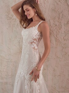 Maggie-Sottero-Samantha-Fit-and-Flare-Wedding-Dress-22MW915A01-Alt1-BLS.jpg