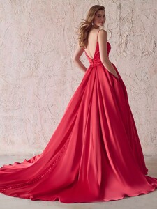 Maggie-Sottero-Scarlet-Ball-Gown-Wedding-Dress-22MW971A01-Alt3-RD.jpg