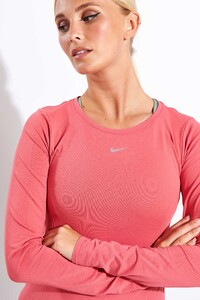 Nike-DRIFIT-ADV-AURA-SLIM-LONGSLEEVE-TOP-DD0593-622-GYPSY-ROSE-0017.jpg