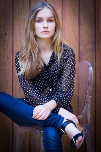 Olivia-DeJonge-44-scaled.jpg