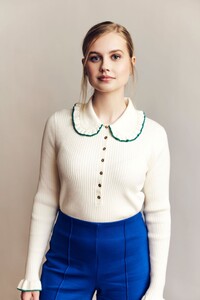 angourie-rice-2023-winter-tca-portraits-9.jpg