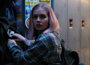 angourie-rice-the-last-thing-he-told-me-photos-and-trailer-2023-3.jpg