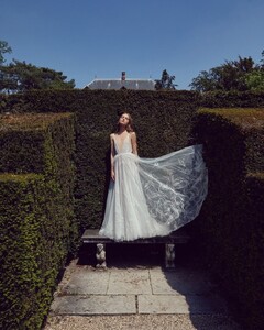 aorika_bridal_283703606_3171535276454332_3509293043819744997_n.jpg