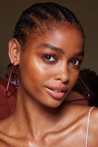 backstage-defile-isabel-marant-printemps-ete-2022-paris-coulisses-182.thumb.jpg.1e4d71d5074e03ef3fd2c57371daae91.jpg